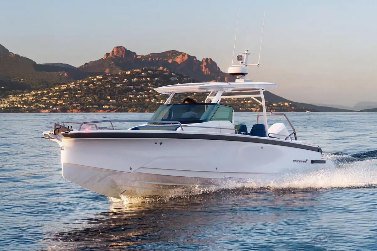 Axopar 28 — Sardinia Yacht Hire, Sardegna. Uscite veloci tra le baie della Costa Smeralda