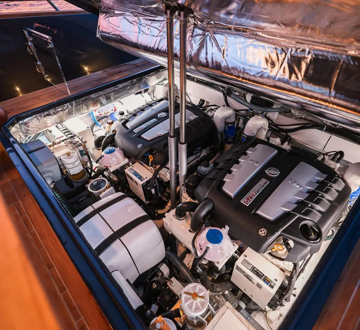 Forza 37, master cabin — Sardinia Yacht Hire, Sardinia. Speed and shallow water for a nine-guest day out