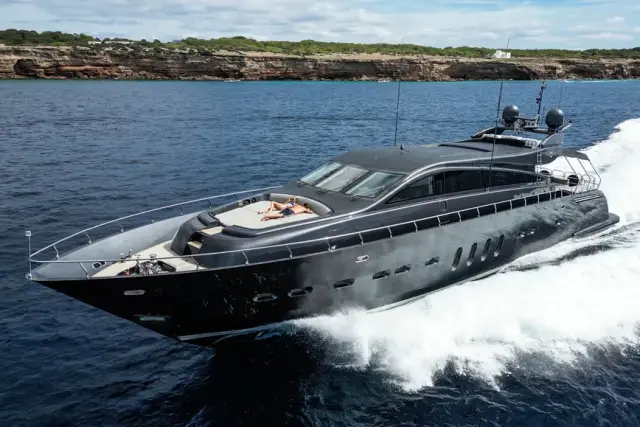 Leopard 31 — Sardinia Yacht Hire, Cerdeña