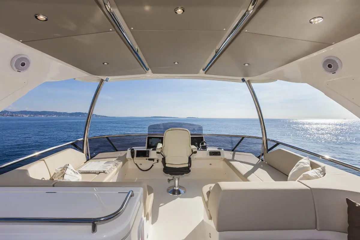 Navetta 58, esterno — Sardinia Yacht Hire, Sardegna. Tre cabine, andatura da crociera per più giorni