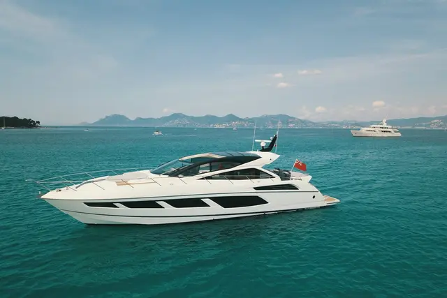 Sunseeker 68 — Sardinia Yacht Hire, Sardegna