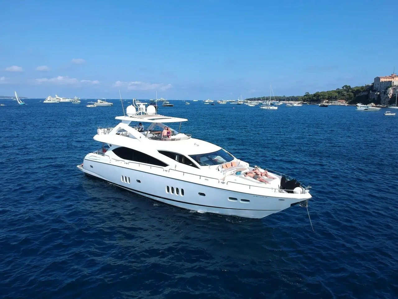 Sunseeker 88, flybridge — Sardinia Yacht Hire, Sardinia. Twenty-seven metres built for multi-day coastal running