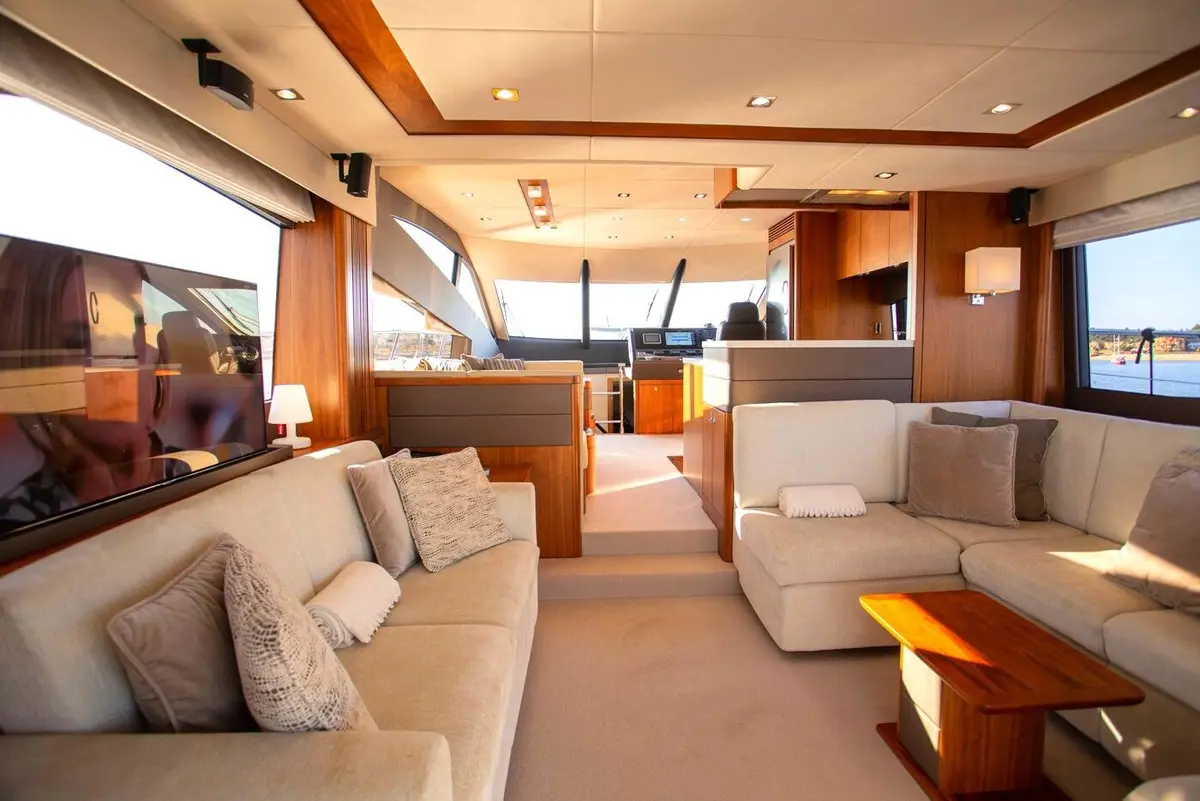Manhattan 65, cubierta principal — Sardinia Yacht Hire, Cerdeña. Rápido y espacioso para recorrer la Costa Smeralda