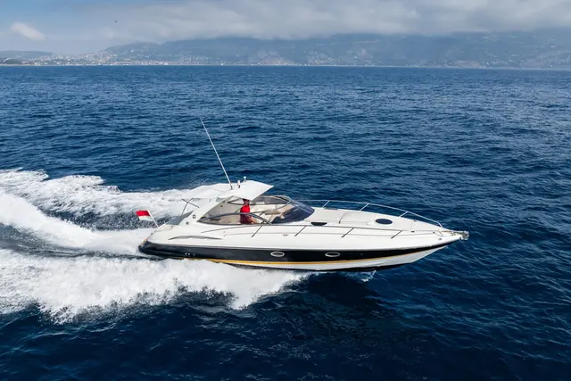 Superhawk 34 — Sardinia Yacht Hire, Cerdeña